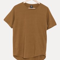 เสื้อยืดผู้หญิง Mono Hi-Low Curved Hem (น้ำตาล)