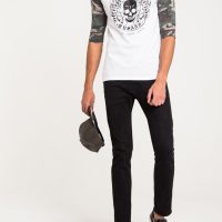 เสื้อยืดแขนยาวแขนลายพรางลำตัวสีขาวสกรีนนูนด้วยเทคนิคแฟลทคุณภาพสูง