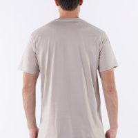 เสื้อยืด musang สกรีนเทาด้านทับตัวอักษรลูกเล่น แนวอาร์ต ๆ เหมาะกับผู้ที่หลงใหลในความต่าง