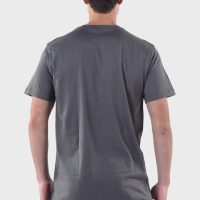 เสื้อยืด musang สกรีนดำด้านทับตัวอักษรลูกเล่น แนวอาร์ต ๆ เหมาะกับผู้ที่หลงใหลในความต่าง