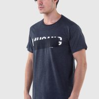 เสื้อยืด musang สกรีนดำด้านทับตัวอักษรลูกเล่น แนวอาร์ต ๆ เหมาะกับผู้ที่หลงใหลในความต่าง