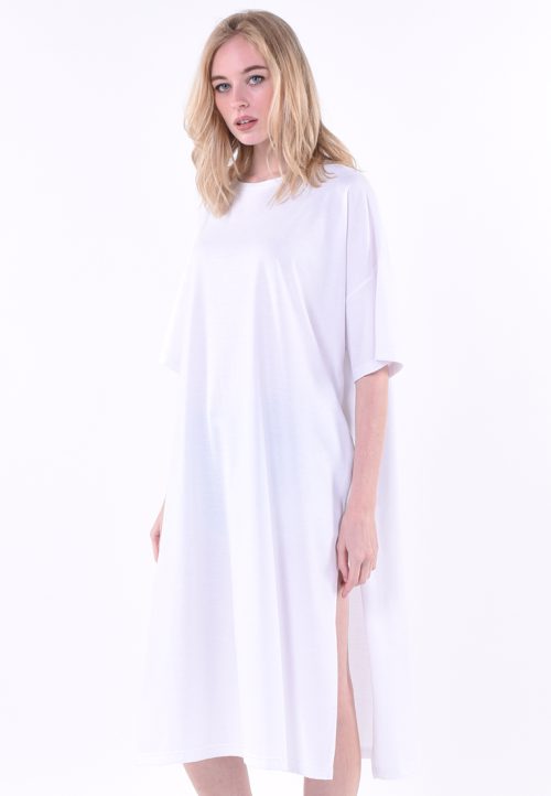 ชุดเดรสยาว แขนต่อ ลูกเล่นผ่าข้าง ใส่ลำลองสบาย ๆ หรือจะใส่ไปปาร์ตี้กลางคืนชิว ๆ ก็ดีนะ