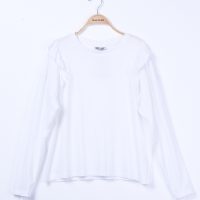 เสื้อยืดแขนยาว ไม่มีสกรีน เย็บลูกเล่นจีบแขน หน้า - หลัง สร้างความสะดุดตา แตกต่าง เพิ่มความฟรุ่งฟริ้งแต่เรียบง่ายไม่ธรรมดา